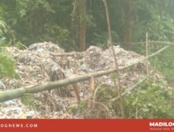 PT Assa Paper Dituding Buang Sampah ke Jalan di Cibukamanah, Komisi 3 DPRD Purwakarta: Ini Sudah Keterlaluan!