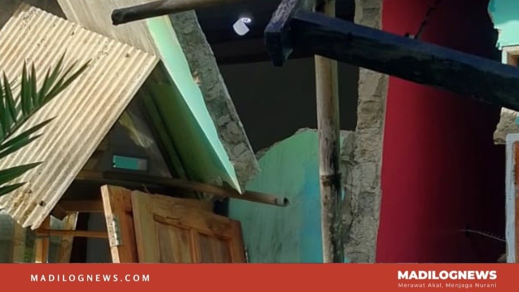 Bencana Longsor di Pasirmunjul: Puluhan Rumah Rusak, Warga Mengungsi