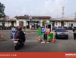 PT KAI Alih Kelola Parkir Stasiun Purwakarta: Juru Parkir Lokal Tak Lagi Punya Tempat