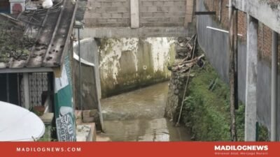 Pelanggaran Sempadan Sungai Purwakarta DPRD Soroti Bangunan di Aliran Air