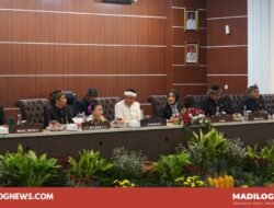 Ketua DPRD Pimpin Rapat Paripurna Hari Jadi Purwakarta ke-194 dan Kabupaten ke-57, Dihadiri Gubernur KDM