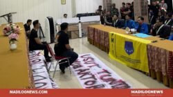 Kajari Tak Temui Massa Aksi, PMII Pertanyakan Komitmen Keterbukaan Kejari Purwakarta 2 WhatsApp Image 2026 06 18 at 17.38.03