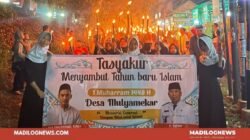 Ratusan Obor Terangi Mulyamekar, Warga Sambut Tahun Baru Islam 1448 H